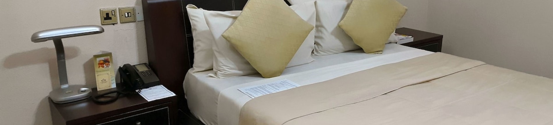 105290_mplaza2