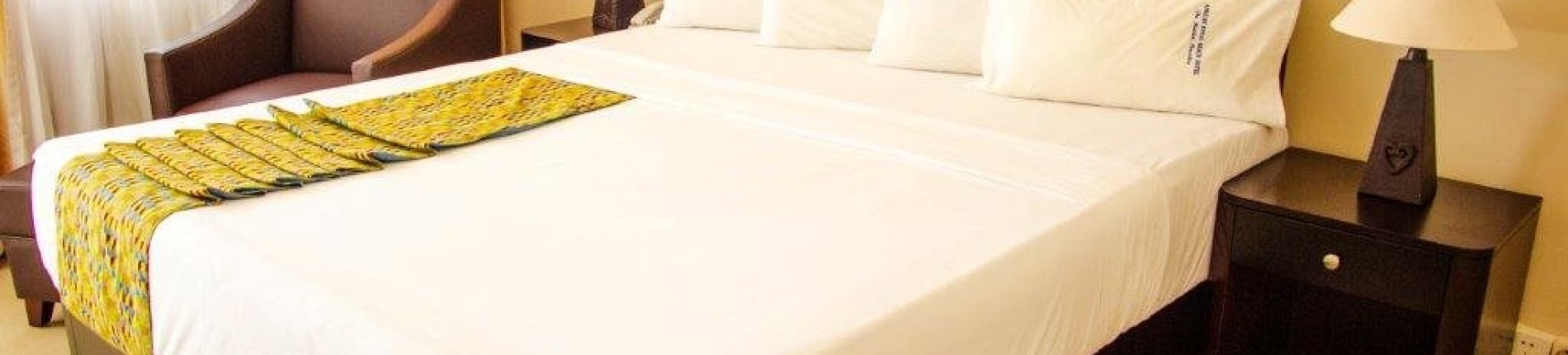 deluxe-room-2-