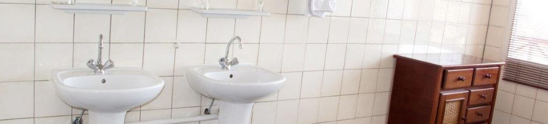 royal-suite-bathroom