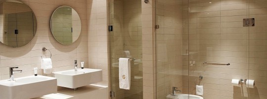 23579_a-luxury-bathroom