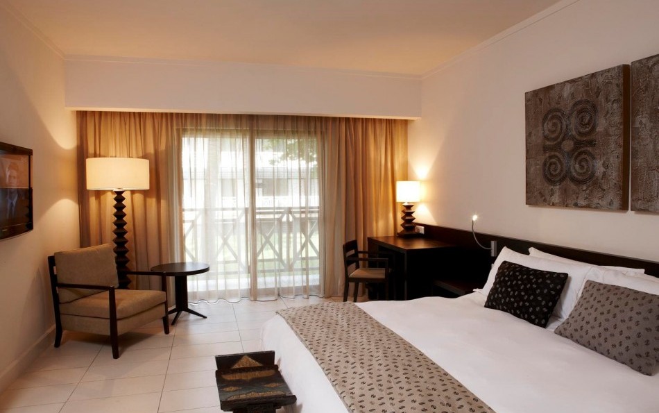 23581_an-executive-suite