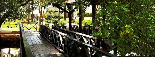 bridge-to-the-lagoon-bar