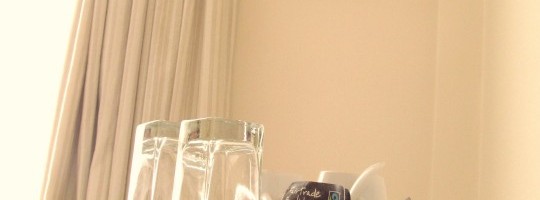 complimentary-tea-and-coffee-in-bedrooms