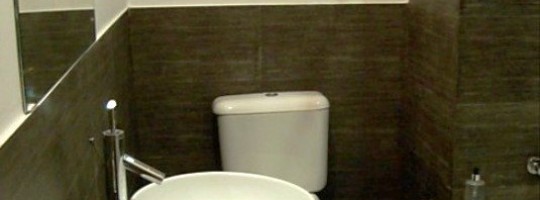 standard-room-bathroom